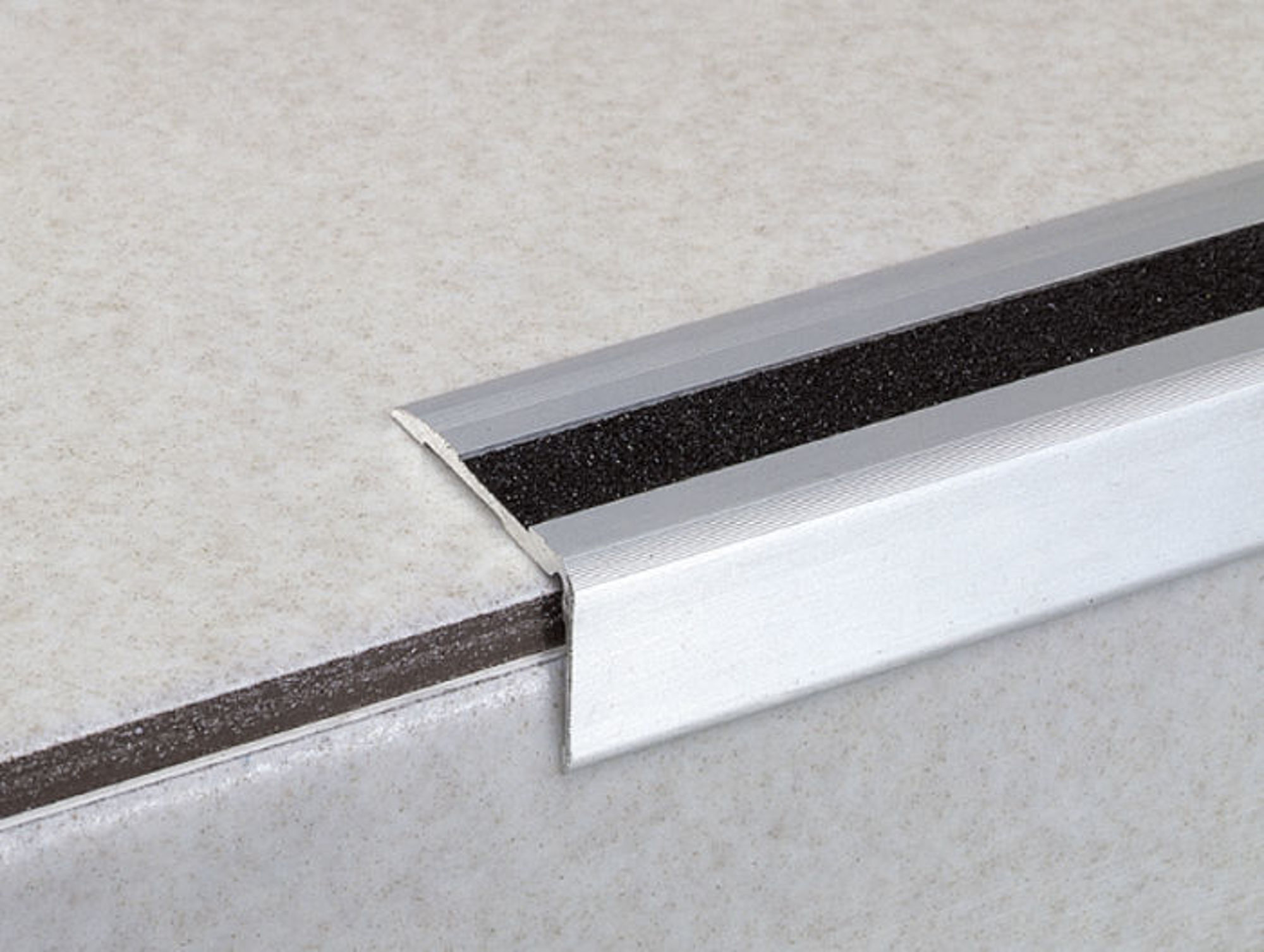 Bilde av SKLISIKKER TAPE SORT 19MMX18,2M, PROFILPAS
