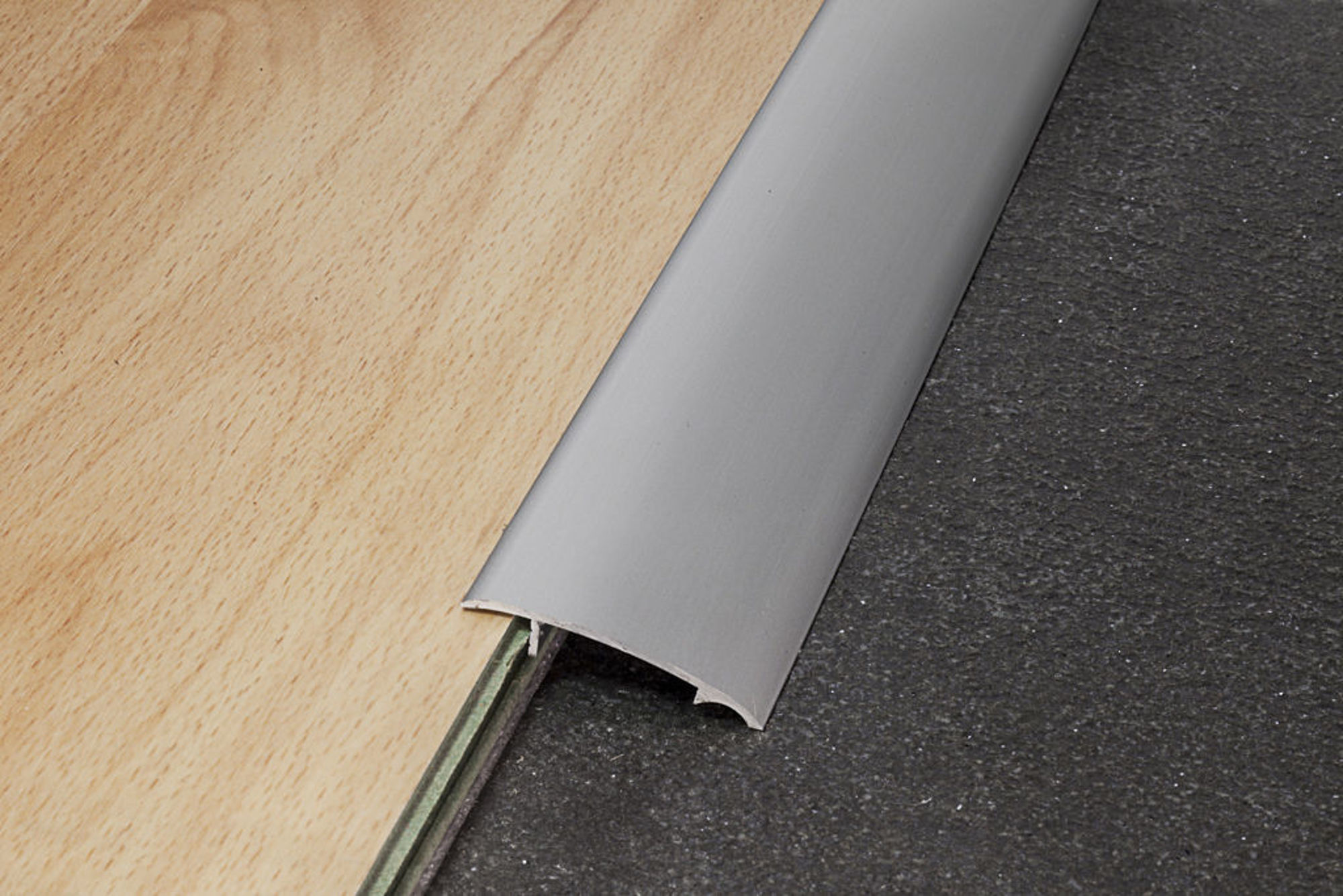 Bilde av OVERGANGSLIST 61/A ALUMINIUM SØLV 36MMX270CM, PROFILPAS
