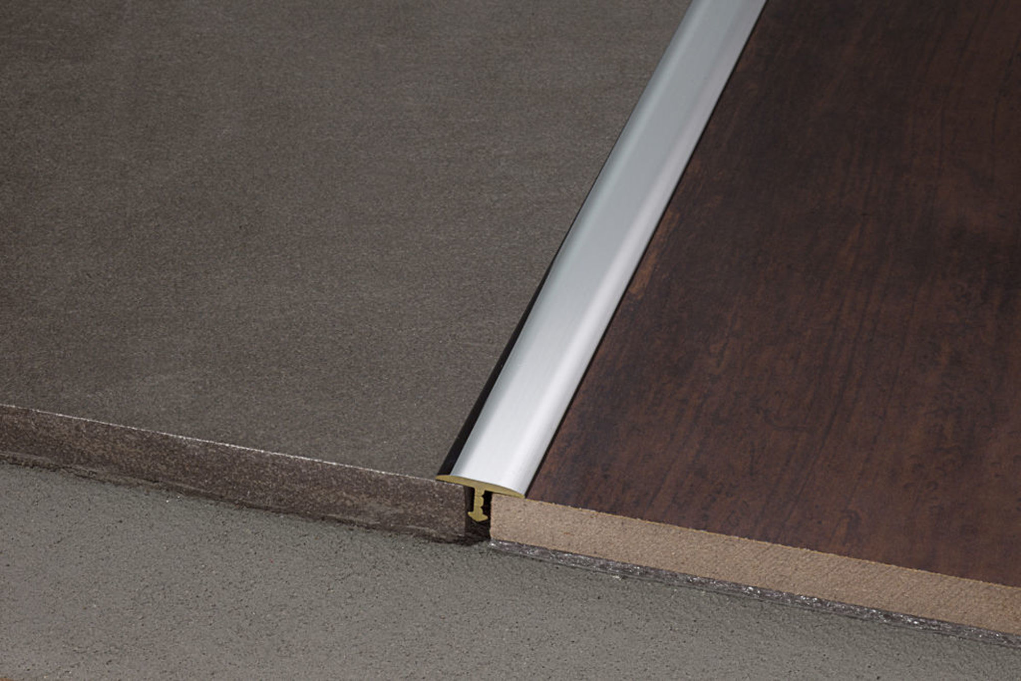 Bilde av OVERGANGSLIST 399/TC/14 MESSING KROMPOLERT 14MMX270CM, PROFILPAS