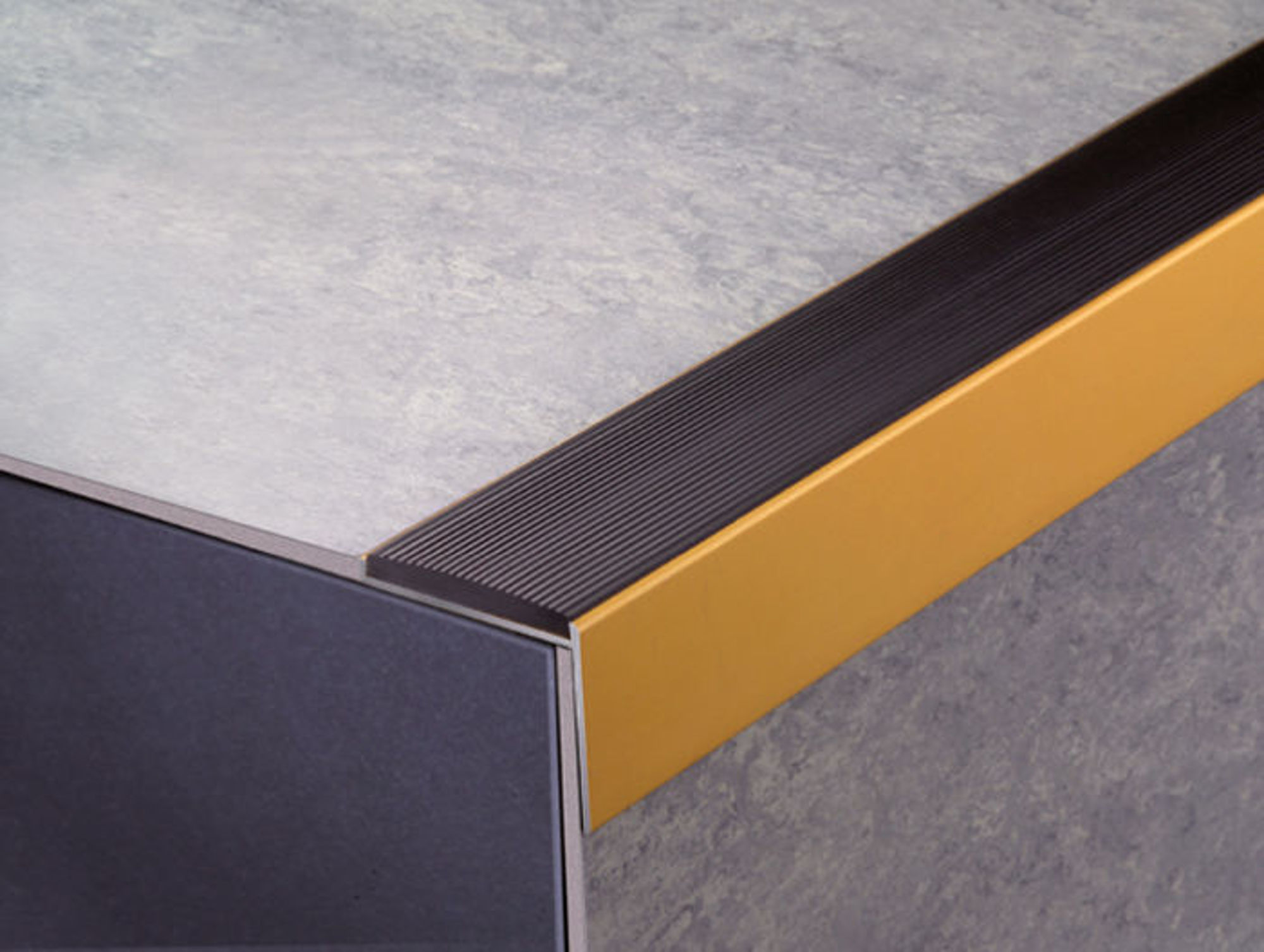 Bilde av TRAPPENESE 78/F ALUMINIUM SØLV UTEN SKLISIKKER GUMMI 48MMX40MMX270CM, PROFILPAS