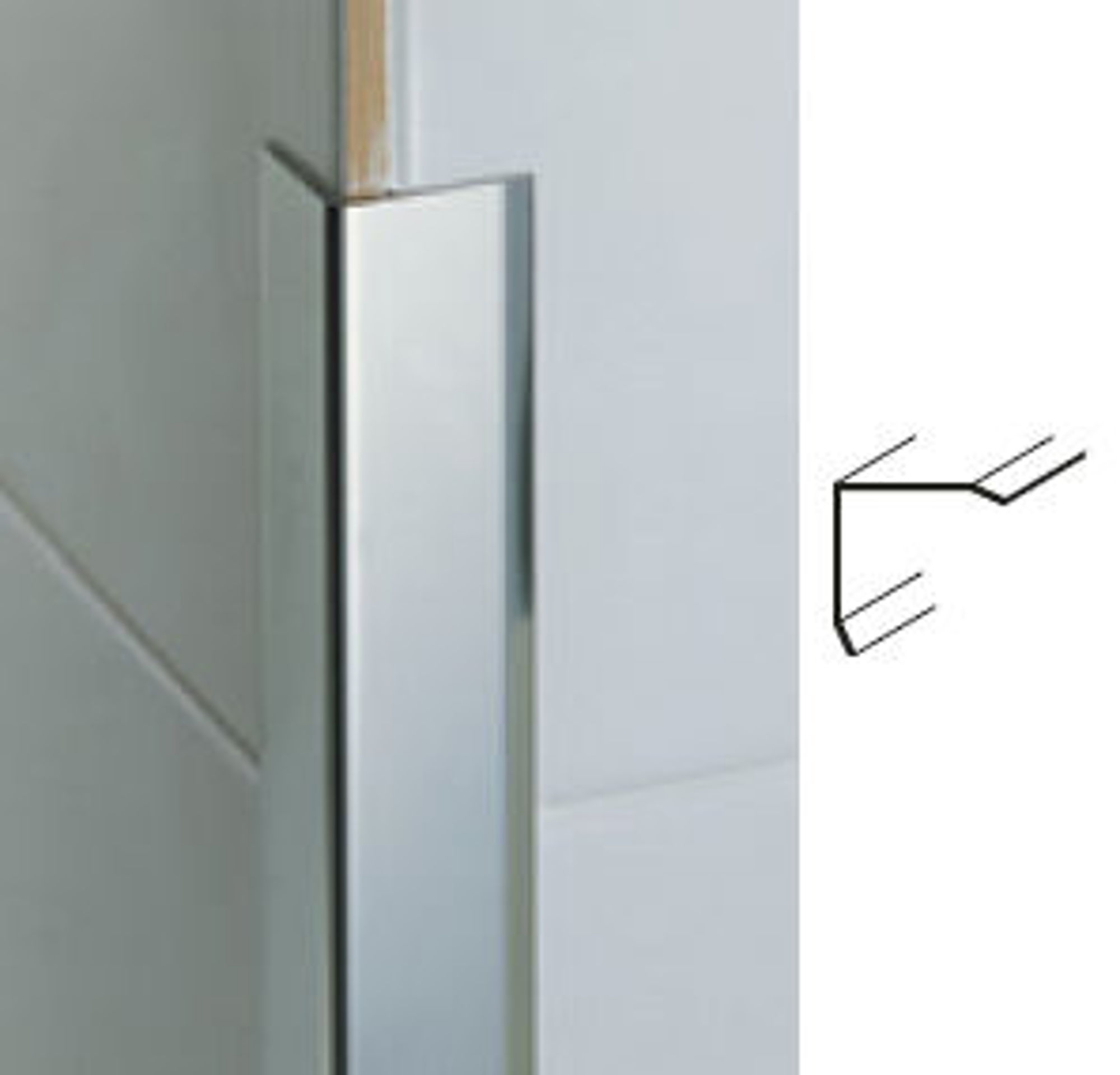 Bilde av HJØRNELIST UTENPÅLIGGENDE 777/A/25 RUSTFRITT STÅL POLERT 25MMX25XMMX300CM, PROFILPAS