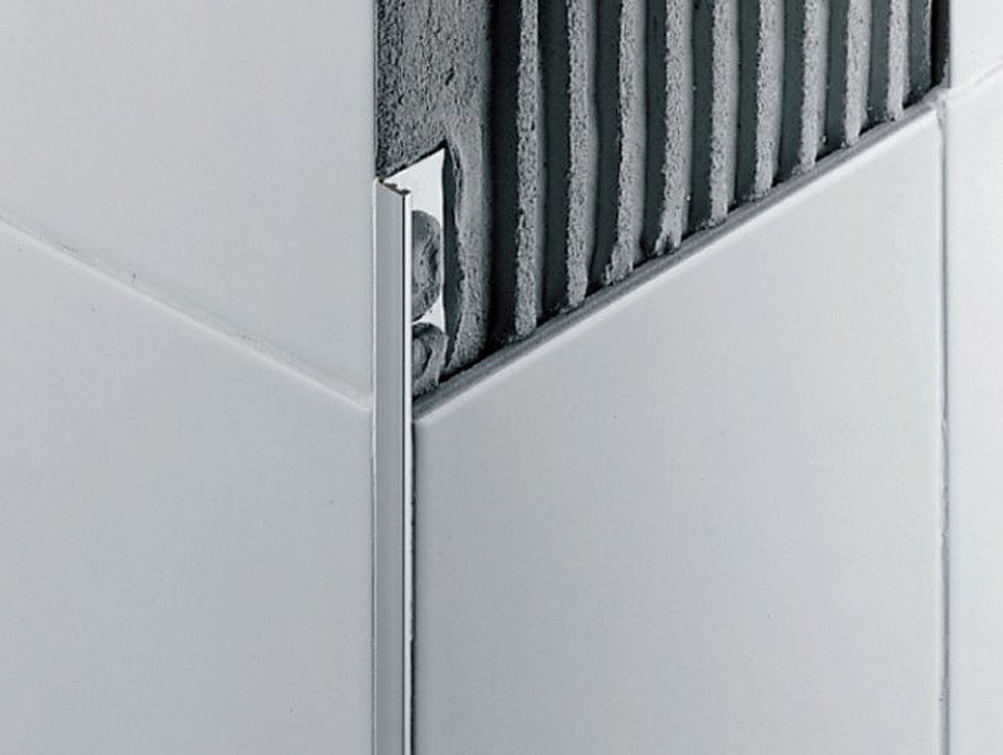 Bilde av AVSLUTNINGSLIST ZV/6 ALUMINIUM COATED HVIT 6X270CM, PROFILPAS