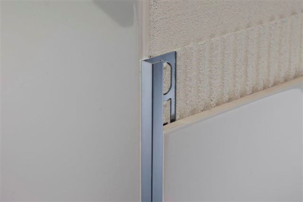 Bilde av HJØRNELIST FIRKANT ZQTMN/10 ALUMINIUM TITANIUM SATIN 10MMX270CM, PROFILPAS