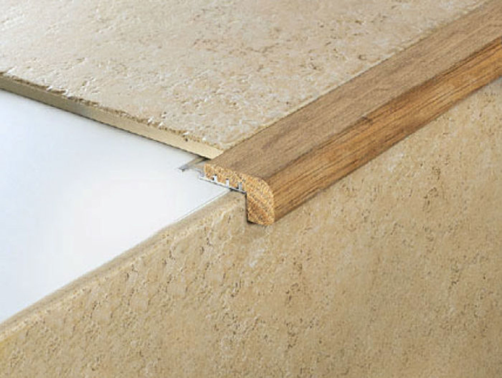 Bilde av TRAPPENESE SWC/10 TRE EIK 10MMX270CM, PROFILPAS