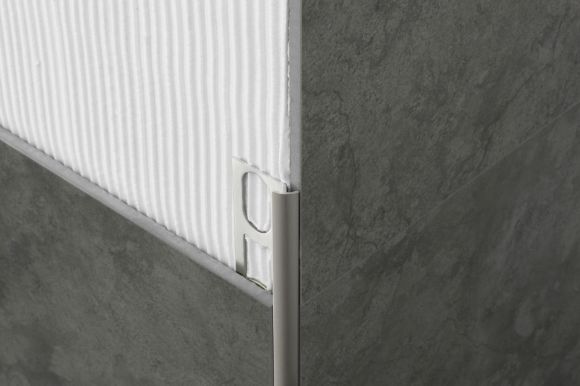 Bilde av HJØRNELIST AVRUNDET RTM/6 ALUMINIUM TITANIUM 6MMX270CM, PROFILPAS