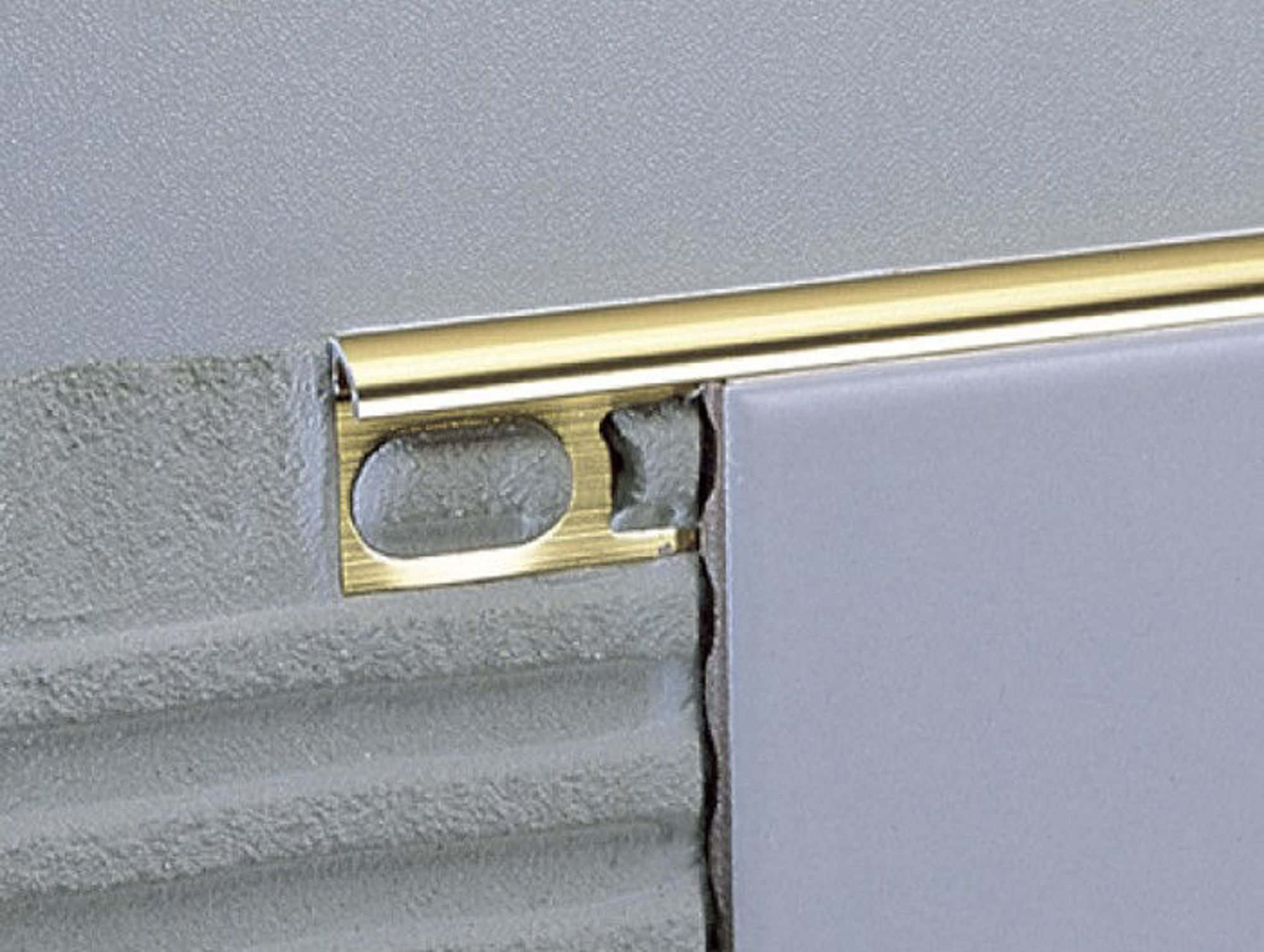 Bilde av HJØRNELIST AVRUNDET RB/10 ALUMINIUM GULL POLERT 10MMX270CM, PROFILPAS