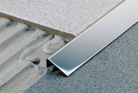 Bilde av OVERGANGSLIST PNI/8 RUSTFRI POLERT 8MMX270CM, PROFILPAS