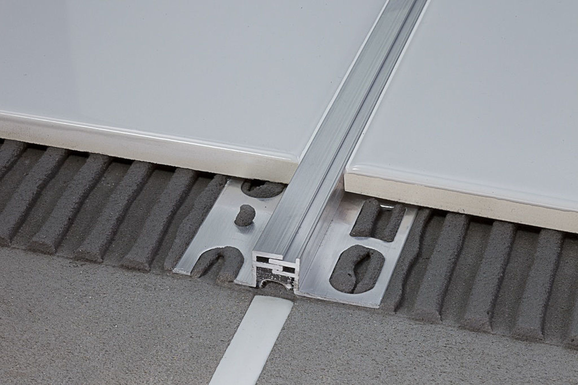 Bilde av EKSPANSJONSLIST NZA/12 ALUMINIUM SØLV 12,5MMX270CM, PROFILPAS