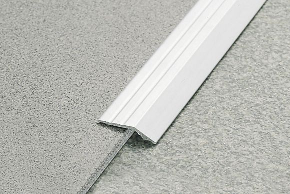 Bilde av OVERGANGLIST 6/F ALUMINIUM SØLV 29MMX270CM, PROFILPAS