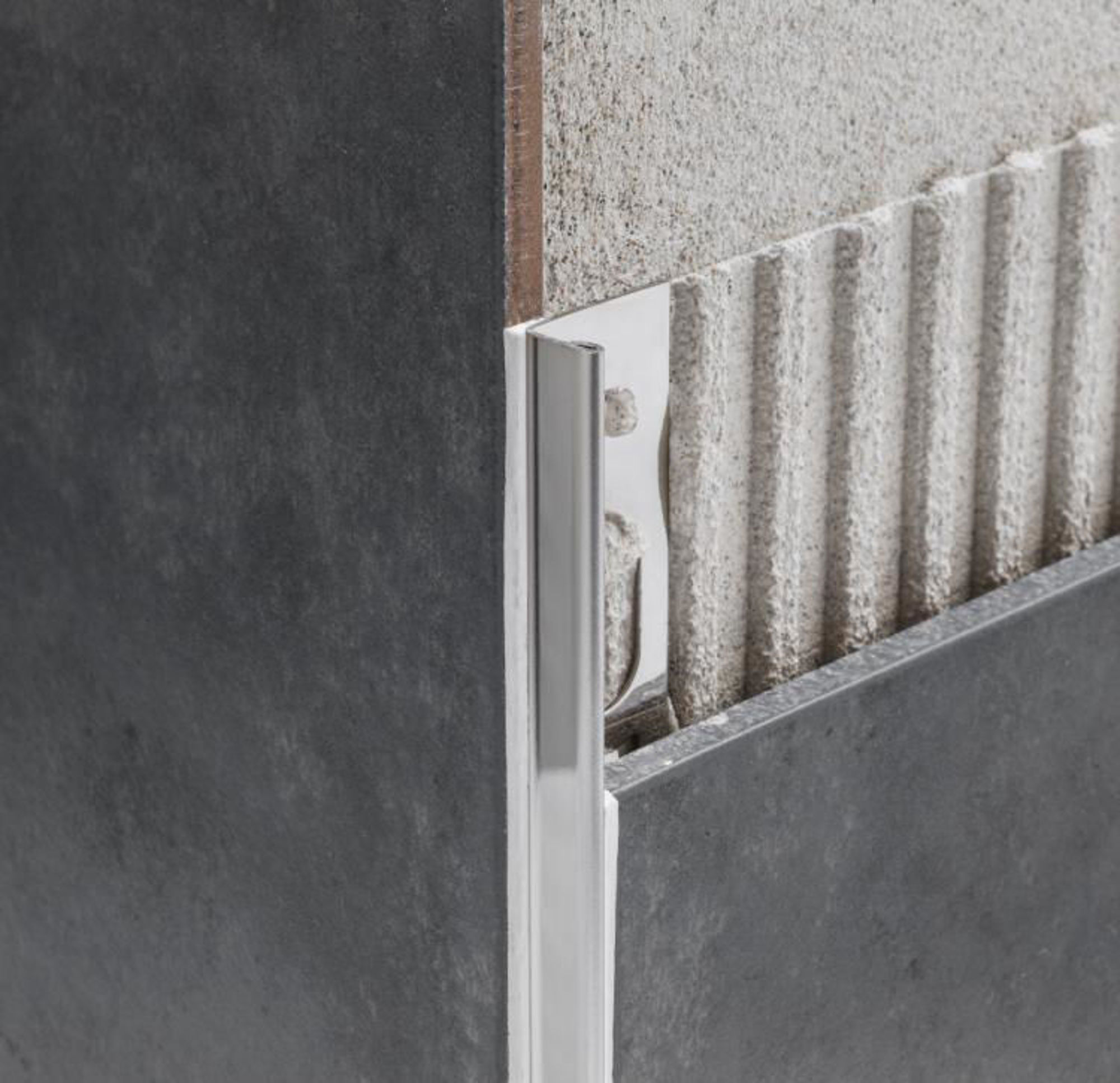 Bilde av AVSLUTNINGSLIST AIP/10 RUSTFRI SANDBLÅST 10MMX270CM, PROFILPAS